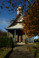 English: Cemetery chapel in Engelrod, Friedhofsweg 1, Lautertal, Hesse, Germany. This is a picture of the Hessian Kulturdenkmal (cultural monument) with the ID Unknown? (Wikidata)