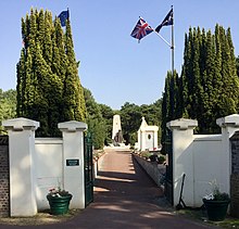 Le Touquet-Paris-Plage - L'entrée principale du cimetière.jpg