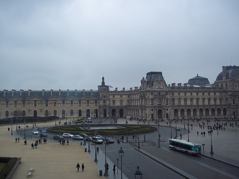 File:Louvre Museum distance view.JPG