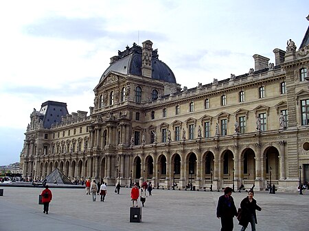 Fail:Louvre_Rightwing_from_Plaza.jpg