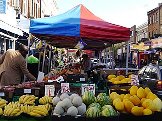 <span class="mw-page-title-main">North End Road, Fulham</span>