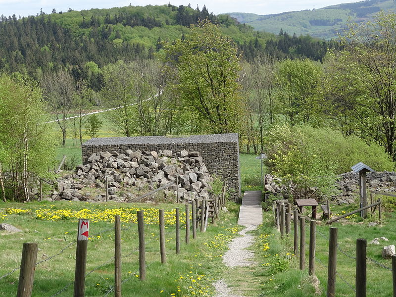 File:Milseburg Fortification.jpg