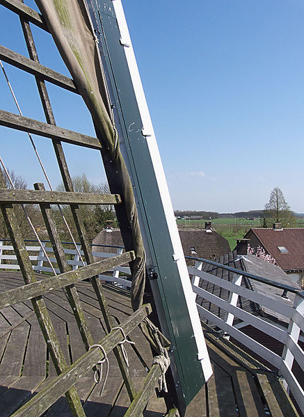 File:Molen Oog in 't Zeil Cothen wiek steekbord met wervels.jpg