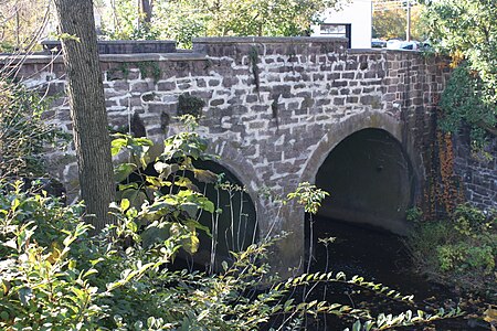 Newtown Creek Bridge 01