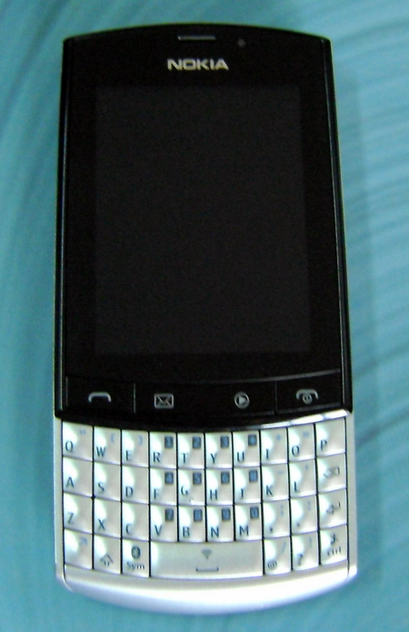 Nokia_Asha_303