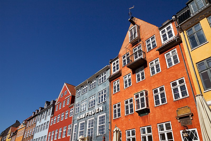 File:Nyhavn on a sunny spring day. Denmark 2012. - panoramio.jpg