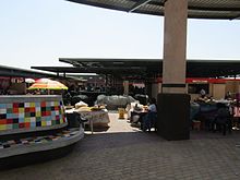 Datei:Oshakati_New_market_2016-2.jpg