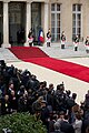 Cour d'honneur du palais de l'Élysée et parterre de journalistes lors de la cérémonie d'investiture