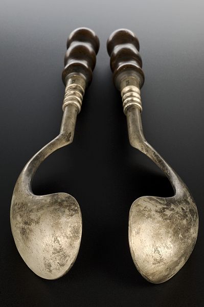 File:Palfijin obstetrical forceps, Europe, 1720-1730 Wellcome L0058087.jpg