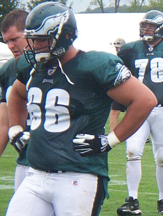 <span class="mw-page-title-main">Dallas Reynolds</span> American football player and coach (born 1984)