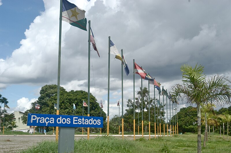 File:Praça dos Estados.jpg