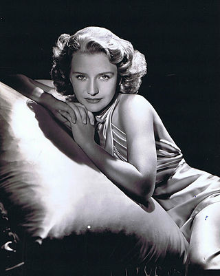 <span class="mw-page-title-main">Priscilla Lane</span> American actress