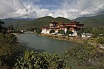 Punakha-Dzong-04-2015-gje.jpg
