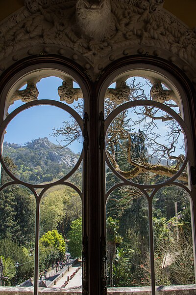 File:Quinta da Regaleira (34942337982).jpg