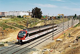 Trajno Civia 462 apud stacidomo Sevilla-La Negrilla