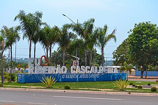 <span class="mw-page-title-main">Ribeirão Cascalheira</span> Municipality in Center-West, Brazil