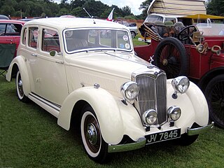 <span class="mw-page-title-main">Riley 12</span> Motor vehicle