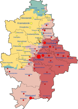 Oblast de Donetsk sous contrôle ukrainien en jaune, territoire occupé par la Russie en rose, territoire occupé par la Russie puis récupéré par l'Ukraine en cyan et territoire contrôlé par la Russie et le RPD depuis 2014 en marron.