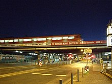 Station from below S-bahnkreuzung-galluswarte-ffm001.jpg