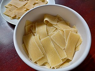 <span class="mw-page-title-main">Sagnarelli</span> Type of pasta