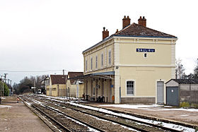 Illustrasjonsbilde av artikkelen Ligne de Cravant - Bazarnes i Dracy-Saint-Loup