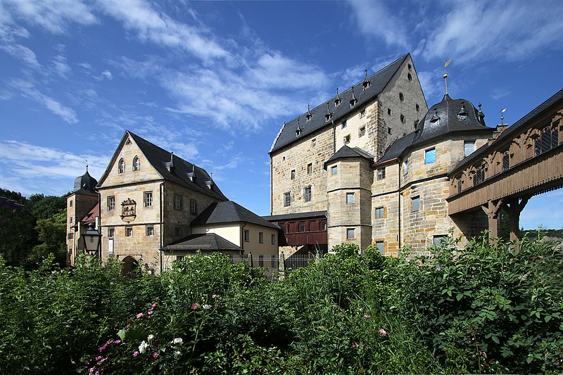 File:Schloss Thurnau 03 vom Nord-Osten.jpg