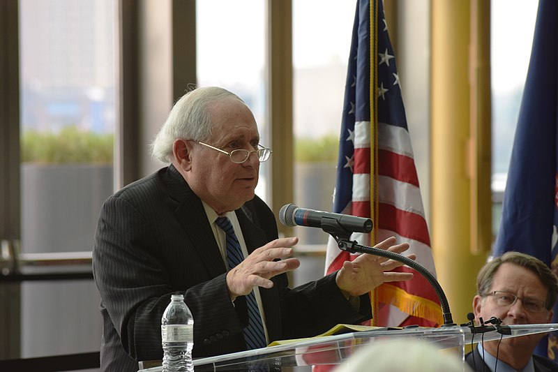 File:Secretary Mabus Names Next Destroyer Carl M. Levin at Detroit Ceremony 160411-N-TO818-062.jpg