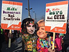 Manifestants devant le parlement Européen le 15 février 2017 le jour du vote pour  CETA