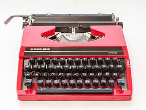 The Silver Reed SR 200 compact manual typewriter with metal body, a Silverette variant Silver-Reed SR 200 in red-9532.jpg