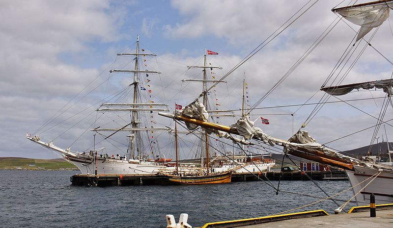 File:Statsraad Lehmkuhl MG 2005 (26928089501).jpg