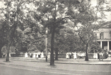 Students on campus at Chicora College for Women, 1916 Students at the Chicora College for Women in Columbia, South Carolina, 1916.png