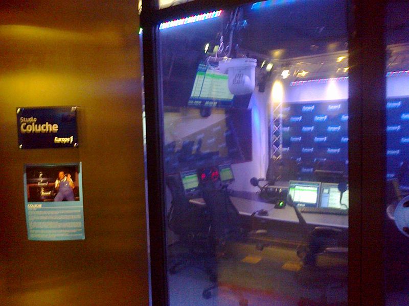 File:Studio Coluche - Europe 1.jpg