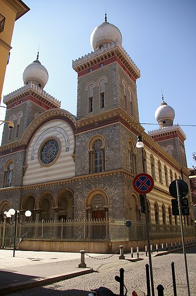File:Synagogue de Turin (Torino).JPG