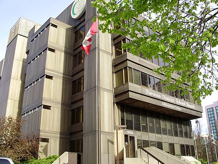 TDSB Education Centre, le siège du Conseil scolaire du district de Toronto.