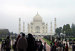 Taj Mahal omhöljt av dimma