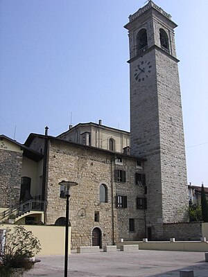 Telgate - chiesa di San Giovanni Battista - campanile.jpg