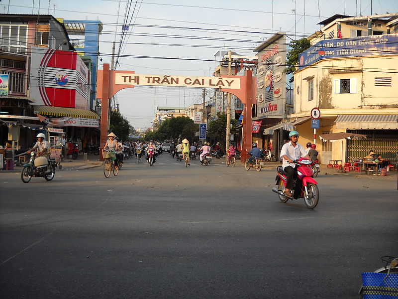 File:Thị trấn Cai Lậy, Tiền Giang.jpg