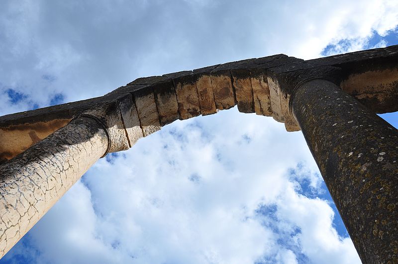 File:Thermes de dougga 4.jpg