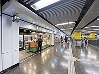 車站商店（2022年12月）