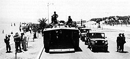 US Marines on patrol in Beirut USMC-Lebanon82-4.jpg