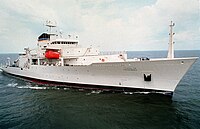 USNS Pathfinder (T-AGS-60) underway in the Gulf Of Mexico on 19 September 1994 (6490546).jpg