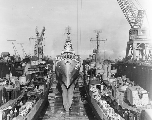 USS ABSD-2 at Manus on 2 December 1944 repaired both the USS Canberra (CA-70) at right, and USS Killen (DD-593) after battle damage off Leyte