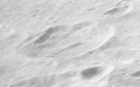 Oblique view from Apollo 16 Urey crater AS16-P-5520.jpg