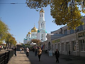 Vista del mercato da via Stanislavsky