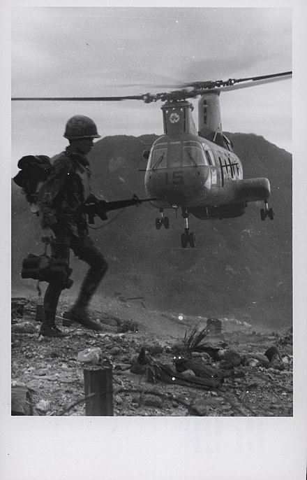 Vietnamese Ranger and an HMM-263 CH-46D near An Hoa, 1969