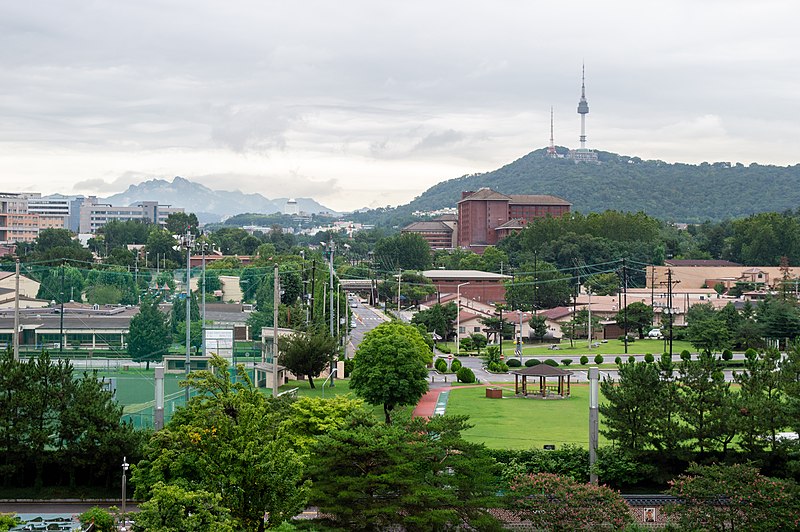 File:View from the National Museum of Korea.jpg