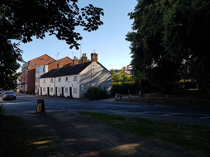 File:View from the bench (OpenBenches 7490-2).jpg