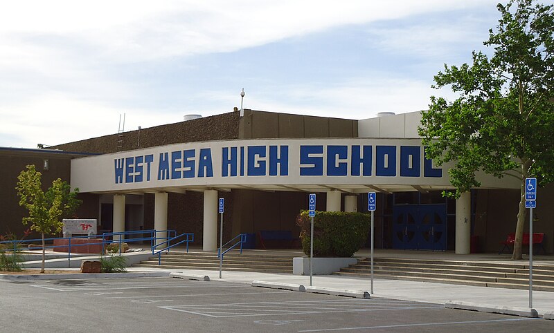 File:West Mesa High School Main Entryway.jpg