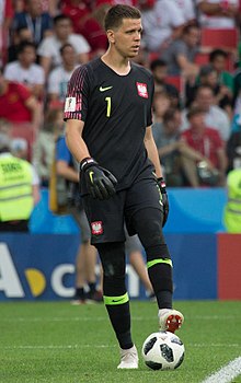 שצ'נסני במדי נבחרת פולין במונדיאל 2018