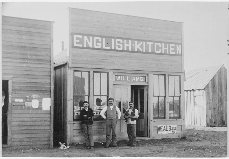 File:"(The) English Kitchen, meals 20 cts. Broadway St., Round Pond, OkIa." By Kennett, January 1894 - NARA - 540093.tif